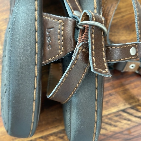B.O.C. Born Strappy brown flat sandals size 10 huaraches thongs - Picture 9 of 13